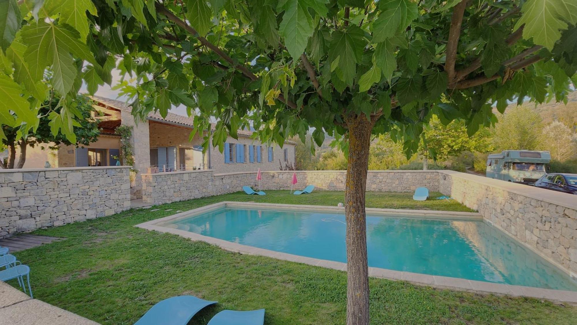 La Fond De Miere Bed & Breakfast Lachau Exterior photo