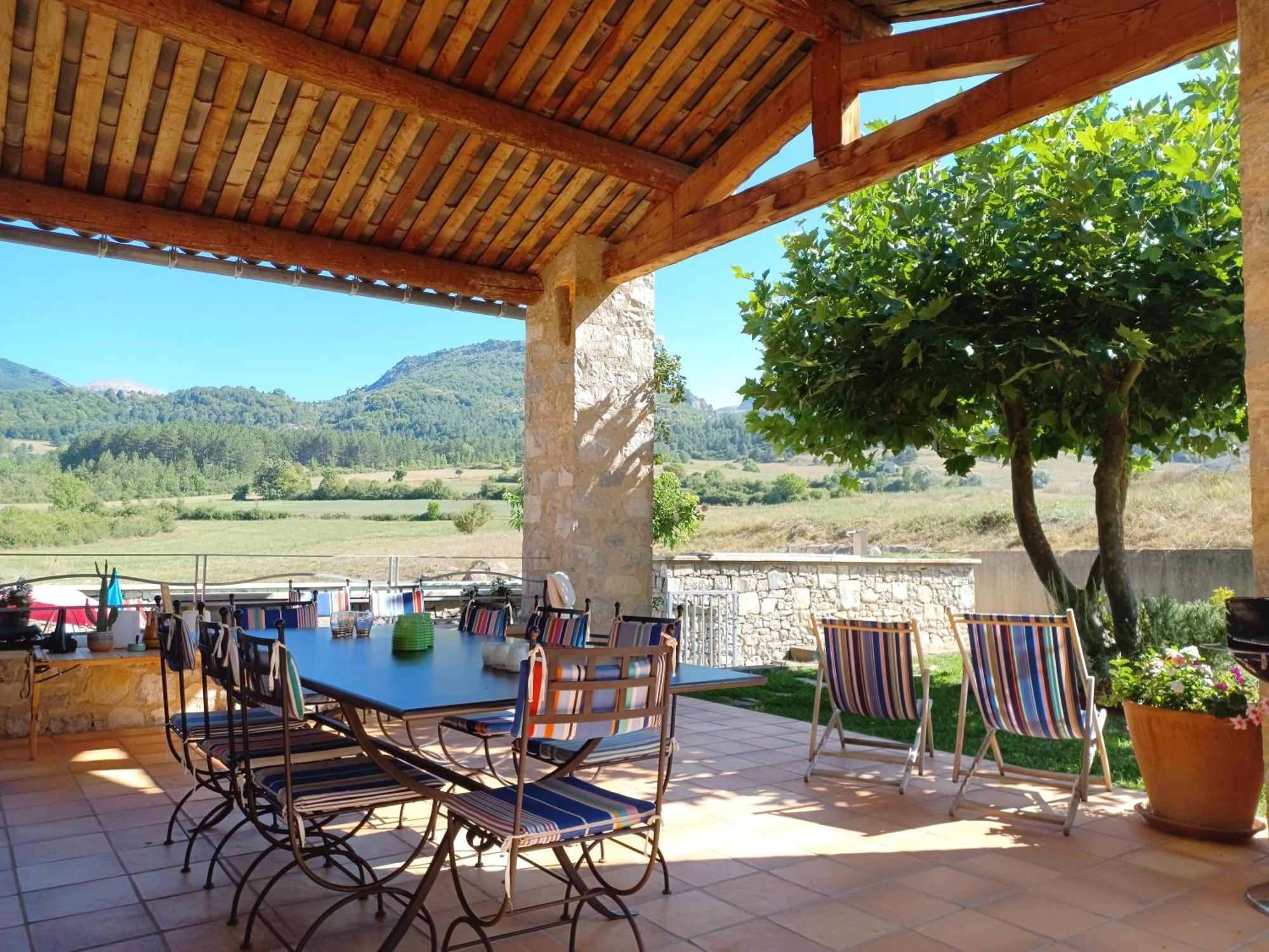 La Fond De Miere Bed & Breakfast Lachau Exterior photo
